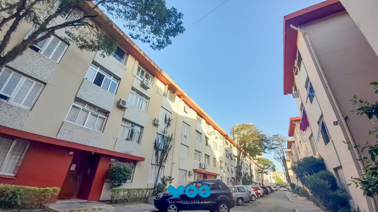 Imagem Imóvel com 2 Quartos à Venda, 53 m² em Passo Da Areia - Porto Alegre Imagem Imóvel com 2 Quartos à Venda, 53 m² em Passo Da Areia - Porto Alegre