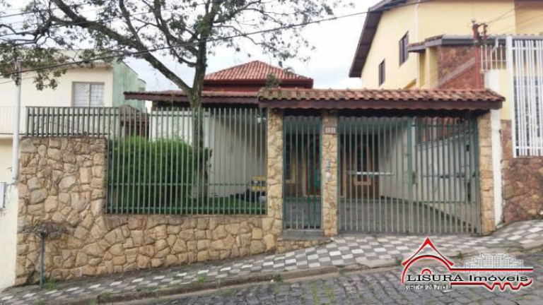 Imagem Casa com 4 Quartos à Venda, 250 m² em Centro - Jacareí Imagem Casa com 4 Quartos à Venda, 250 m² em Centro - Jacareí
