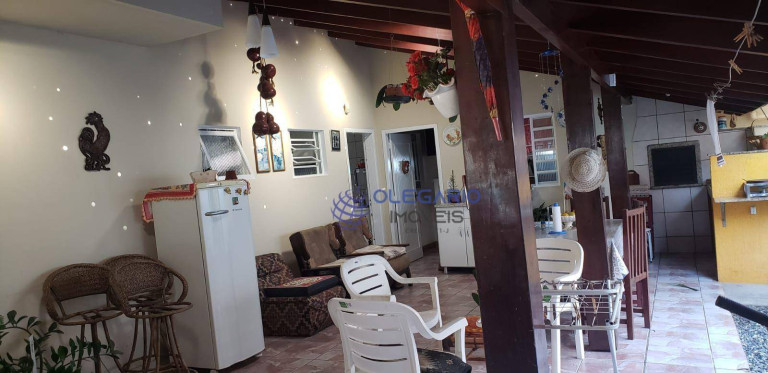 Imagem Casa com 3 Quartos à Venda, 150 m² em Centro - Penha Imagem Casa com 3 Quartos à Venda, 150 m² em Centro - Penha