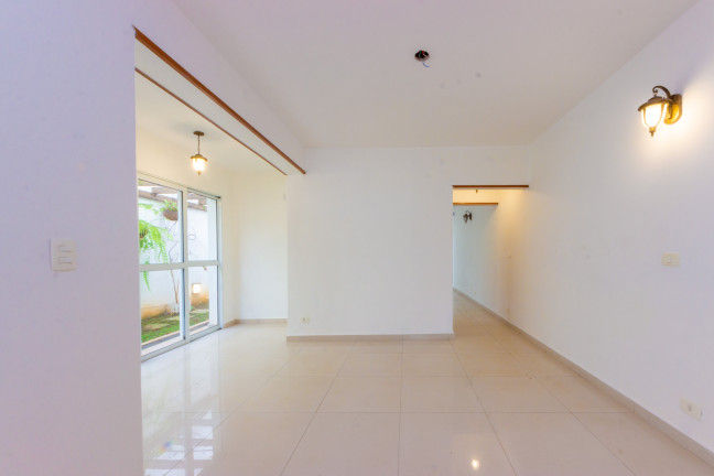 Imagem Casa com 3 Quartos à Venda, 300 m² em Planalto Paulista - São Paulo Imagem Casa com 3 Quartos à Venda, 300 m² em Planalto Paulista - São Paulo