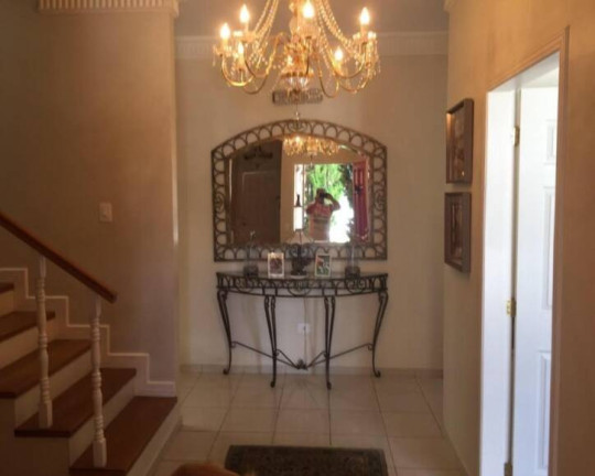 Imagem Casa com 4 Quartos para Alugar, 400 m² em Alphaville - Santana De Parnaíba