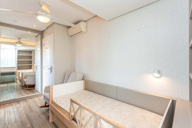 Imagem Apartamento com 4 Quartos à Venda, 217 m² em Petrópolis - Porto Alegre