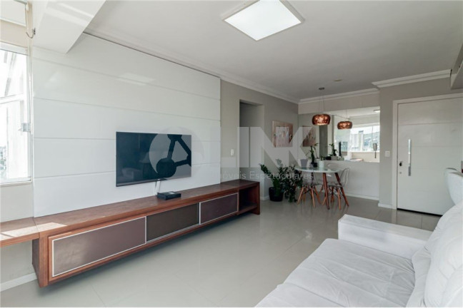 Imagem Apartamento com 2 Quartos à Venda, 68 m² em Jardim Botânico - Porto Alegre Imagem Apartamento com 2 Quartos à Venda, 68 m² em Jardim Botânico - Porto Alegre