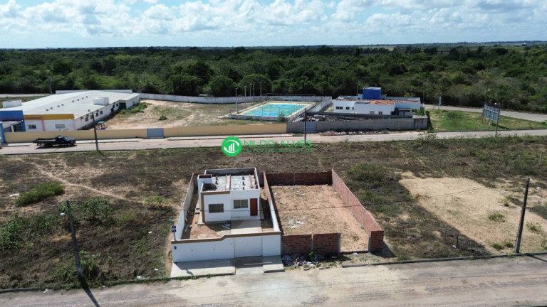 Imagem Casa com 2 Quartos à Venda, 69 m² Imagem Casa com 2 Quartos à Venda, 69 m²