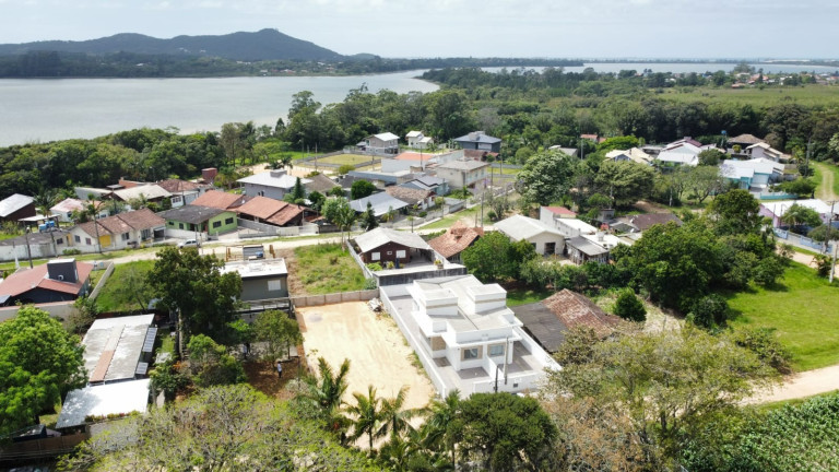 Imagem Casa com 2 Quartos à Venda, 61 m² em Alto Arroio - Imbituba Imagem Casa com 2 Quartos à Venda, 61 m² em Alto Arroio - Imbituba