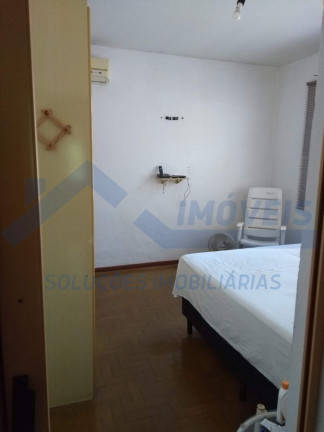 Imagem Casa com 2 Quartos à Venda, 170 m² em São Sebastião - Porto Alegre Imagem Casa com 2 Quartos à Venda, 170 m² em São Sebastião - Porto Alegre