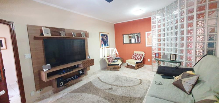Imagem Casa com 4 Quartos à Venda, 220 m² em Jardim Aurélia - Campinas Imagem Casa com 4 Quartos à Venda, 220 m² em Jardim Aurélia - Campinas