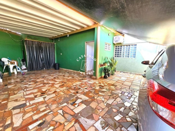 Imagem Casa com 4 Quartos à Venda, 217 m² em Presidente Dutra - Ribeirão Preto Imagem Casa com 4 Quartos à Venda, 217 m² em Presidente Dutra - Ribeirão Preto