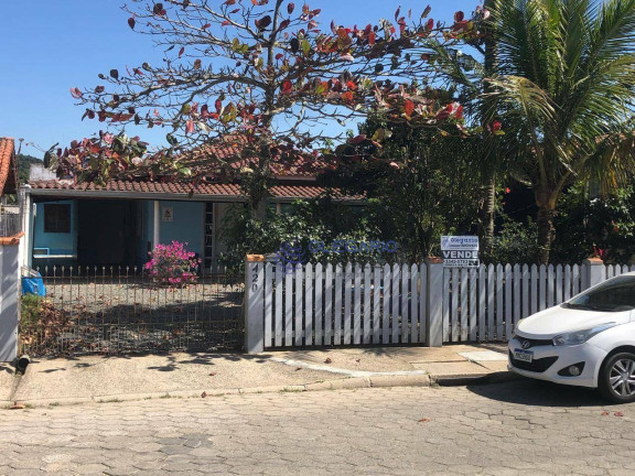 Imagem Casa com 3 Quartos à Venda, 178 m² em Centro - Penha Imagem Casa com 3 Quartos à Venda, 178 m² em Centro - Penha