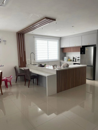 Casa com 3 Quartos à Venda, 402 m² em Centro - Camboriú