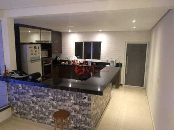 Sobrado com 3 Quartos à Venda, 300 m² em Jardim Santa Terezinha - São Paulo