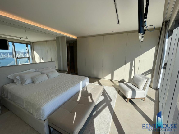Imagem Apartamento com 4 Quartos à Venda, 230 m² em Centro - Balneário Camboriú Imagem Apartamento com 4 Quartos à Venda, 230 m² em Centro - Balneário Camboriú