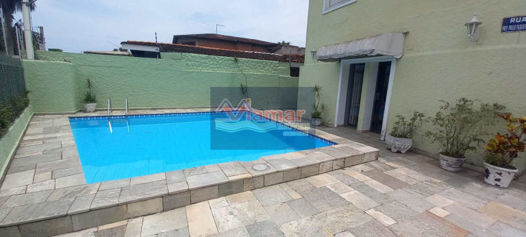 Imagem Casa com 4 Quartos à Venda, 169 m² em Jardim Virgínia - Guarujá Imagem Casa com 4 Quartos à Venda, 169 m² em Jardim Virgínia - Guarujá
