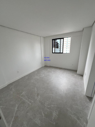 Imagem Imóvel com 3 Quartos à Venda, 112 m² em Meia Praia - Itapema Imagem Imóvel com 3 Quartos à Venda, 112 m² em Meia Praia - Itapema