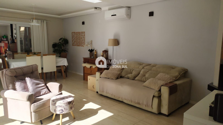Imagem Casa com 3 Quartos à Venda, 154 m² Imagem Casa com 3 Quartos à Venda, 154 m²