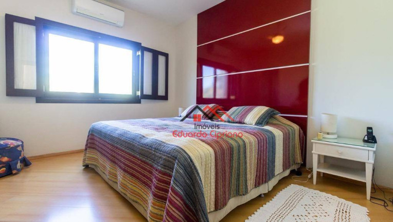 Imagem Casa com 5 Quartos à Venda, 440 m² em Massaguaçu - Caraguatatuba