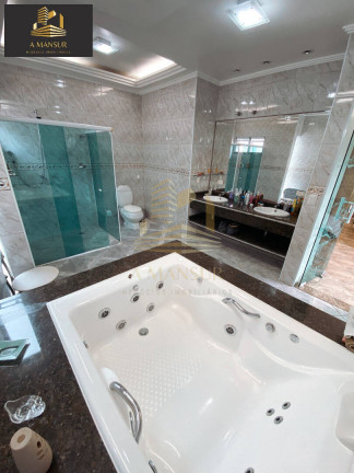 Casa com 5 Quartos para Temporada, 390 m² em Bertioga