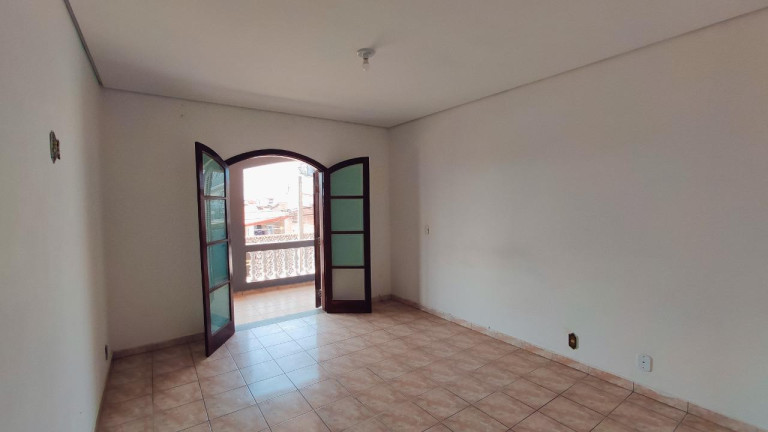 Imagem Sobrado com 4 Quartos à Venda, 275 m² em Caiçara - Praia Grande Imagem Sobrado com 4 Quartos à Venda, 275 m² em Caiçara - Praia Grande
