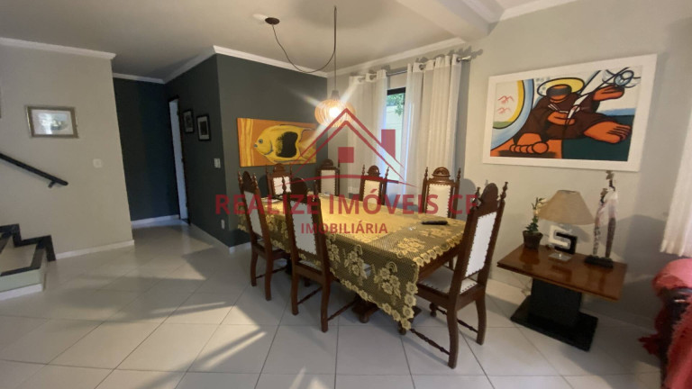 Imagem Casa com 5 Quartos para Alugar,  em São Cristóvão - Cabo Frio