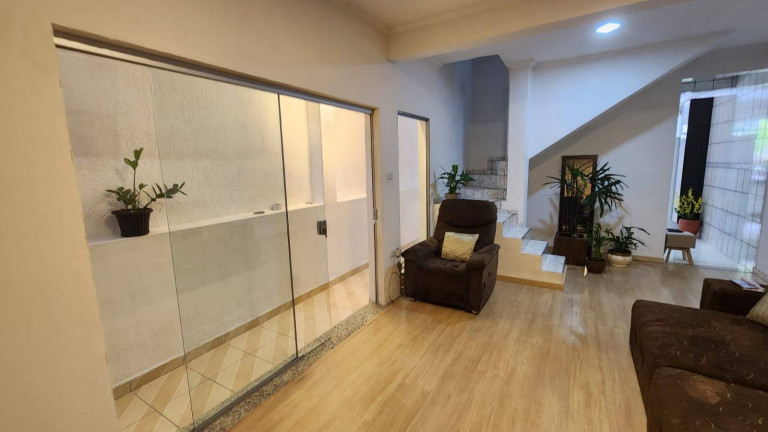 Imagem Casa com 3 Quartos à Venda, 125 m² em Parque Jandaia - Carapicuíba