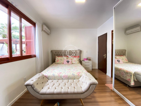 Imagem Casa com 3 Quartos à Venda, 203 m² em Nossa Senhora De Lourdes - Santa Maria Imagem Casa com 3 Quartos à Venda, 203 m² em Nossa Senhora De Lourdes - Santa Maria