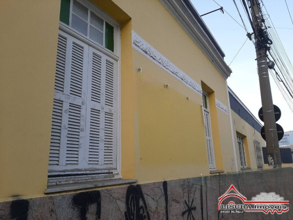 Imagem Casa com 4 Quartos à Venda, 336 m² em Centro - Jacareí Imagem Casa com 4 Quartos à Venda, 336 m² em Centro - Jacareí