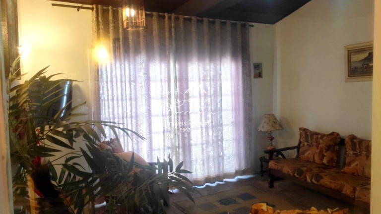Imagem Imóvel com 7 Quartos à Venda, 350 m² em Jardim Virgínia - Guarujá Imagem Imóvel com 7 Quartos à Venda, 350 m² em Jardim Virgínia - Guarujá