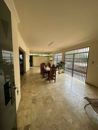 Imagem Sobrado com 5 Quartos para Alugar, 700 m² em Quilombo - Cuiabá Imagem Sobrado com 5 Quartos para Alugar, 700 m² em Quilombo - Cuiabá