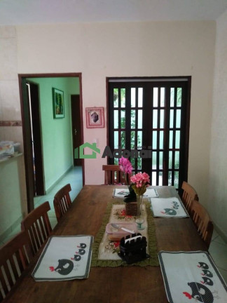 Imagem Casa com 4 Quartos à Venda, 242 m² em Jordanésia - Cajamar Imagem Casa com 4 Quartos à Venda, 242 m² em Jordanésia - Cajamar