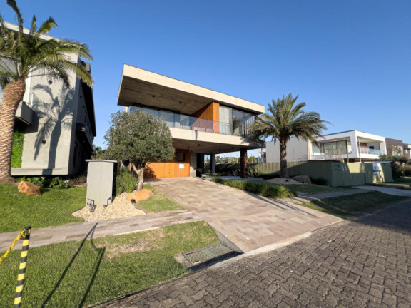 Imagem Casa com 5 Quartos à Venda, 284 m² em Novo Louro - Capao Da Canoa Imagem Casa com 5 Quartos à Venda, 284 m² em Novo Louro - Capao Da Canoa
