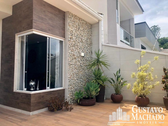Imagem Casa com 4 Quartos à Venda, 281 m² em Jardim Belvedere - Volta Redonda Imagem Casa com 4 Quartos à Venda, 281 m² em Jardim Belvedere - Volta Redonda