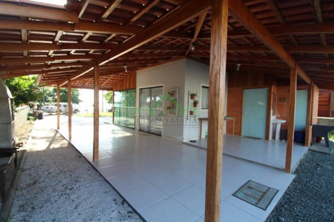Imagem Sobrado com 2 Quartos à Venda, 115 m² em Costeira - Balneário Barra Do Sul Imagem Sobrado com 2 Quartos à Venda, 115 m² em Costeira - Balneário Barra Do Sul