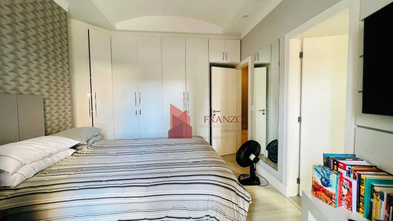 Imagem Casa com 4 Quartos à Venda, 381 m² em Vila Operária - Itajaí Imagem Casa com 4 Quartos à Venda, 381 m² em Vila Operária - Itajaí