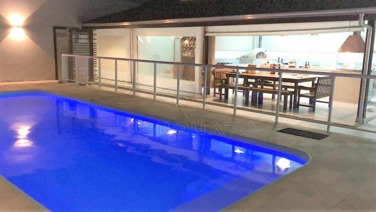 Imagem Sobrado com 4 Quartos à Venda,  em Ressacada - Itajaí