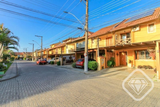 Imagem Casa com 3 Quartos à Venda, 155 m² em Hípica - Porto Alegre Imagem Casa com 3 Quartos à Venda, 155 m² em Hípica - Porto Alegre