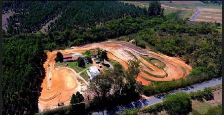 Imagem Terreno à Venda, 29.500 m² em Campo Largo - Salto De Pirapora Imagem Terreno à Venda, 29.500 m² em Campo Largo - Salto De Pirapora