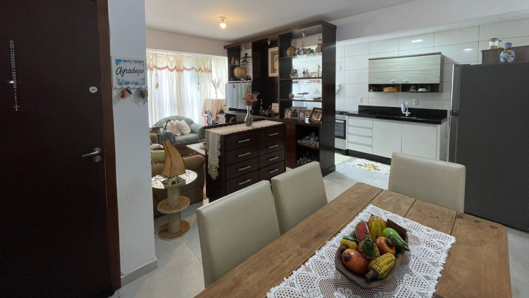 Imagem Apartamento com 2 Quartos à Venda, 76 m² em São Francisco De Assis - Camboriú
