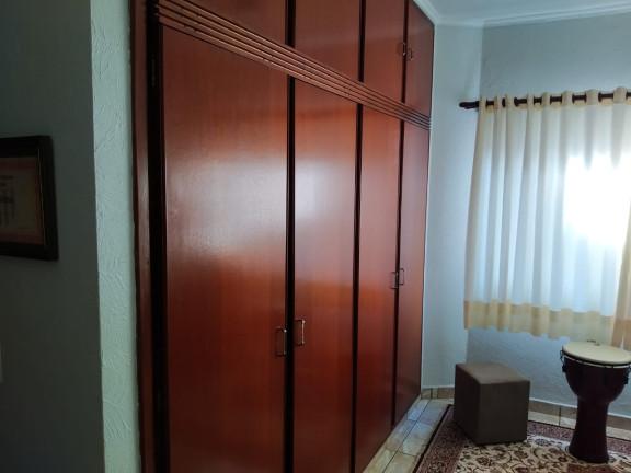 Imagem Casa com 3 Quartos à Venda, 410 m² em Campos Elíseos - Ribeirão Preto Imagem Casa com 3 Quartos à Venda, 410 m² em Campos Elíseos - Ribeirão Preto