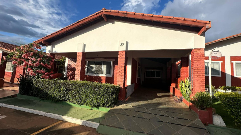 Imagem Casa com 3 Quartos à Venda, 224 m² em Mansões águas Quentes - Caldas Novas Imagem Casa com 3 Quartos à Venda, 224 m² em Mansões águas Quentes - Caldas Novas