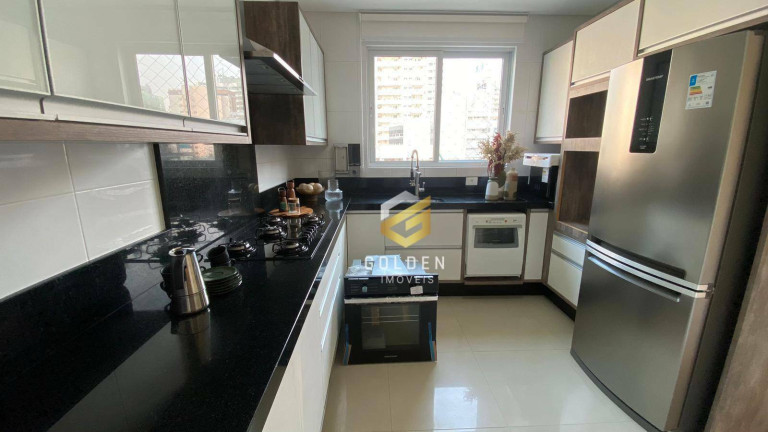 Imagem Apartamento com 3 Quartos à Venda, 138 m² em Centro - Balneário Camboriú Imagem Apartamento com 3 Quartos à Venda, 138 m² em Centro - Balneário Camboriú