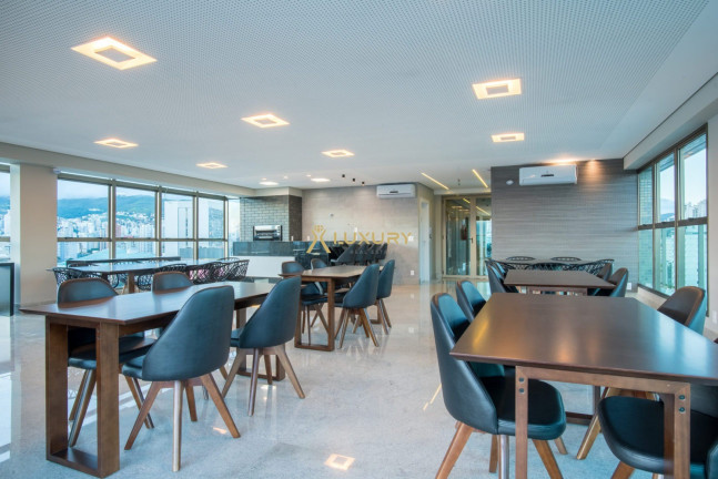 Imagem Imóvel com 2 Quartos à Venda, 66 m² em Savassi - Belo Horizonte Imagem Imóvel com 2 Quartos à Venda, 66 m² em Savassi - Belo Horizonte