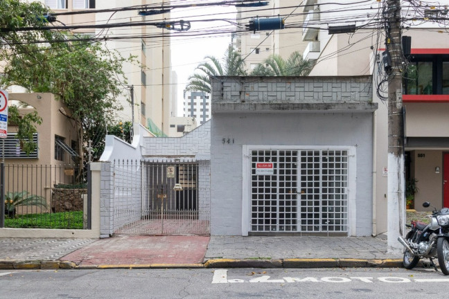 Imagem Casa com 2 Quartos à Venda, 140 m² em Indianópolis - São Paulo Imagem Casa com 2 Quartos à Venda, 140 m² em Indianópolis - São Paulo