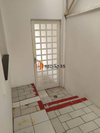 Imagem Casa com 3 Quartos à Venda, 250 m² em Jardim Das Azaléias - Poços De Caldas Imagem Casa com 3 Quartos à Venda, 250 m² em Jardim Das Azaléias - Poços De Caldas