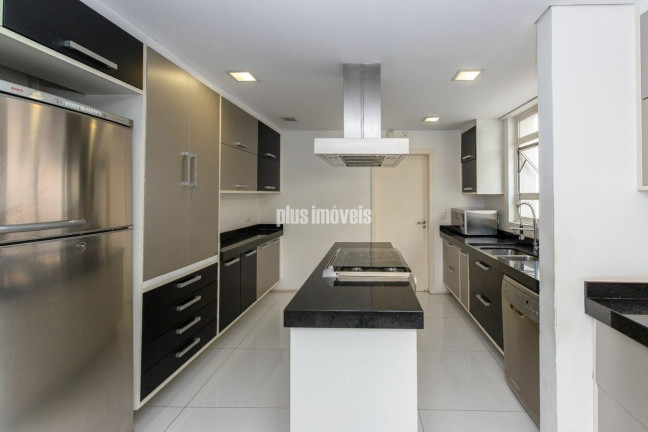 Imagem Apartamento com 3 Quartos à Venda, 234 m² em Moema - São Paulo