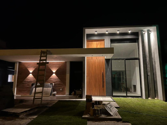 Imagem Casa com 4 Quartos à Venda, 200 m² em Centro - Capao Da Canoa Imagem Casa com 4 Quartos à Venda, 200 m² em Centro - Capao Da Canoa