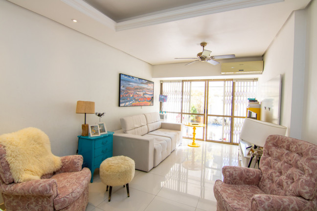 Imagem Apartamento com 2 Quartos à Venda, 134 m² em Petrópolis - Porto Alegre Imagem Apartamento com 2 Quartos à Venda, 134 m² em Petrópolis - Porto Alegre