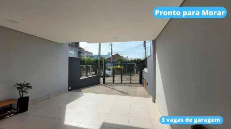 Imagem Casa com 3 Quartos à Venda, 156 m² em Vila Ipiranga - Porto Alegre