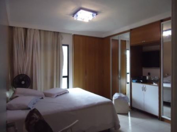Imagem Apartamento com 4 Quartos à Venda, 227 m² em Pituba - Salvador Imagem Apartamento com 4 Quartos à Venda, 227 m² em Pituba - Salvador