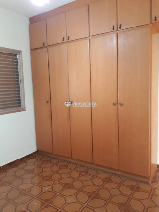 Imagem Sobrado com 4 Quartos à Venda, 130 m² em Taboão - Diadema