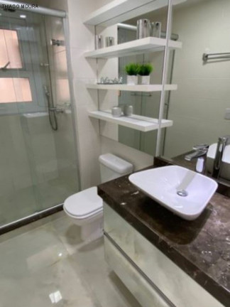 Imagem Imóvel com 3 Quartos à Venda, 94 m² em Jardim Europa - Porto Alegre Imagem Imóvel com 3 Quartos à Venda, 94 m² em Jardim Europa - Porto Alegre